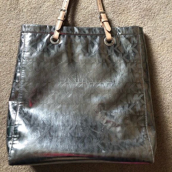 Michael Kors Tote - Picture 1 of 2